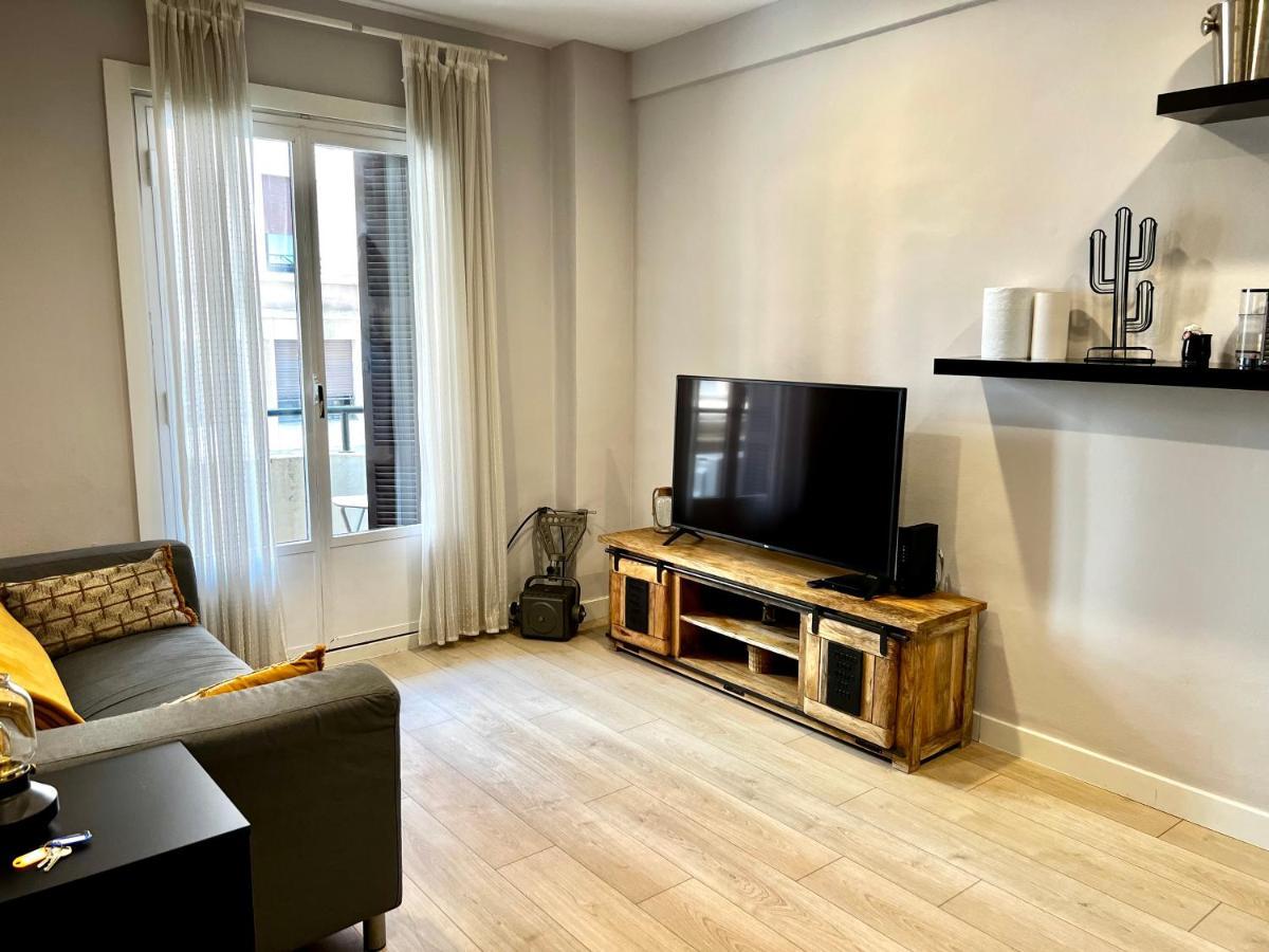 Cabernet Sauvignon Apartment. Surf Beach San Sebastian Exterior photo